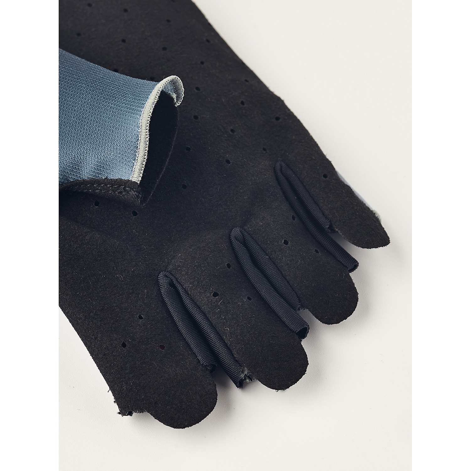Unisex Hestra Grau