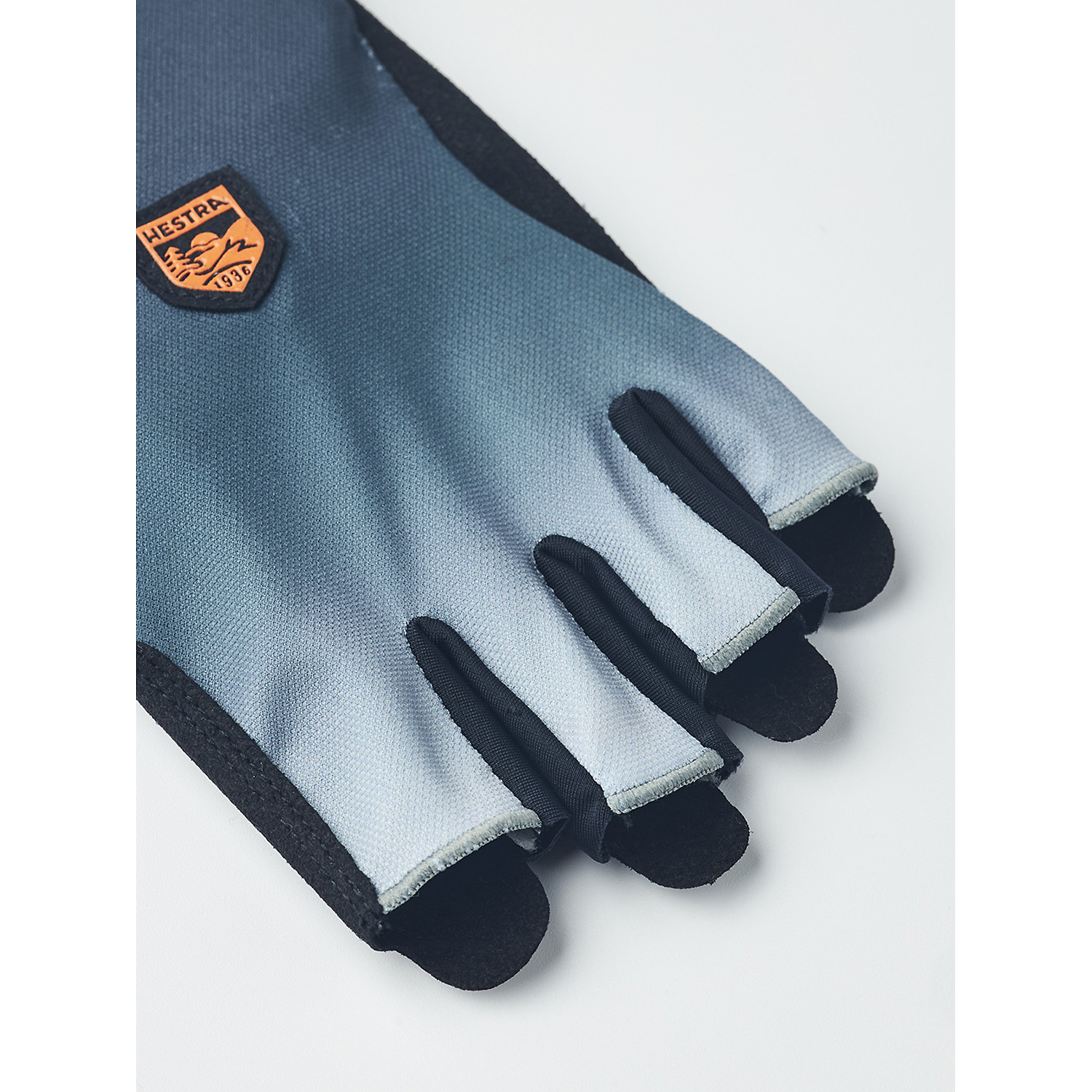 Unisex Hestra Grau