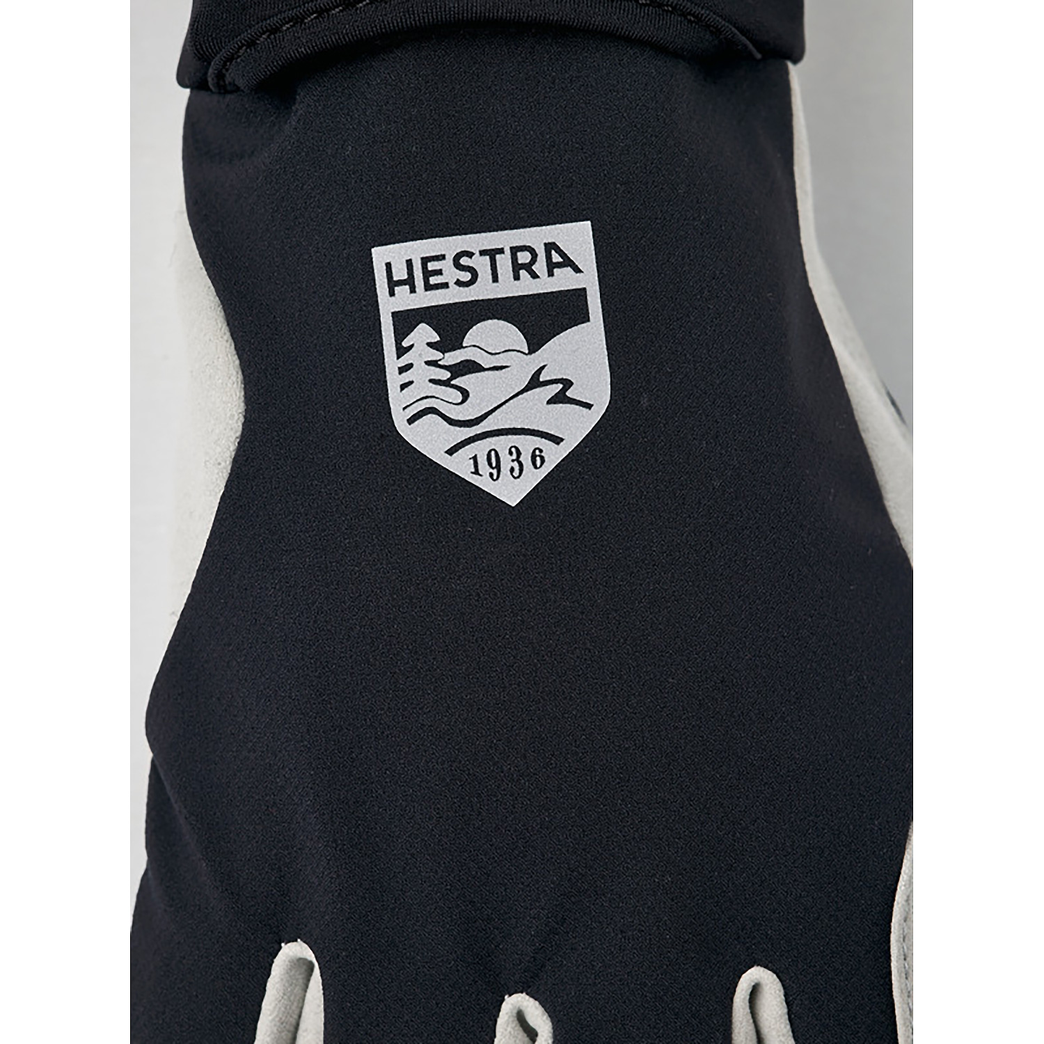 Unisex Hestra Grau