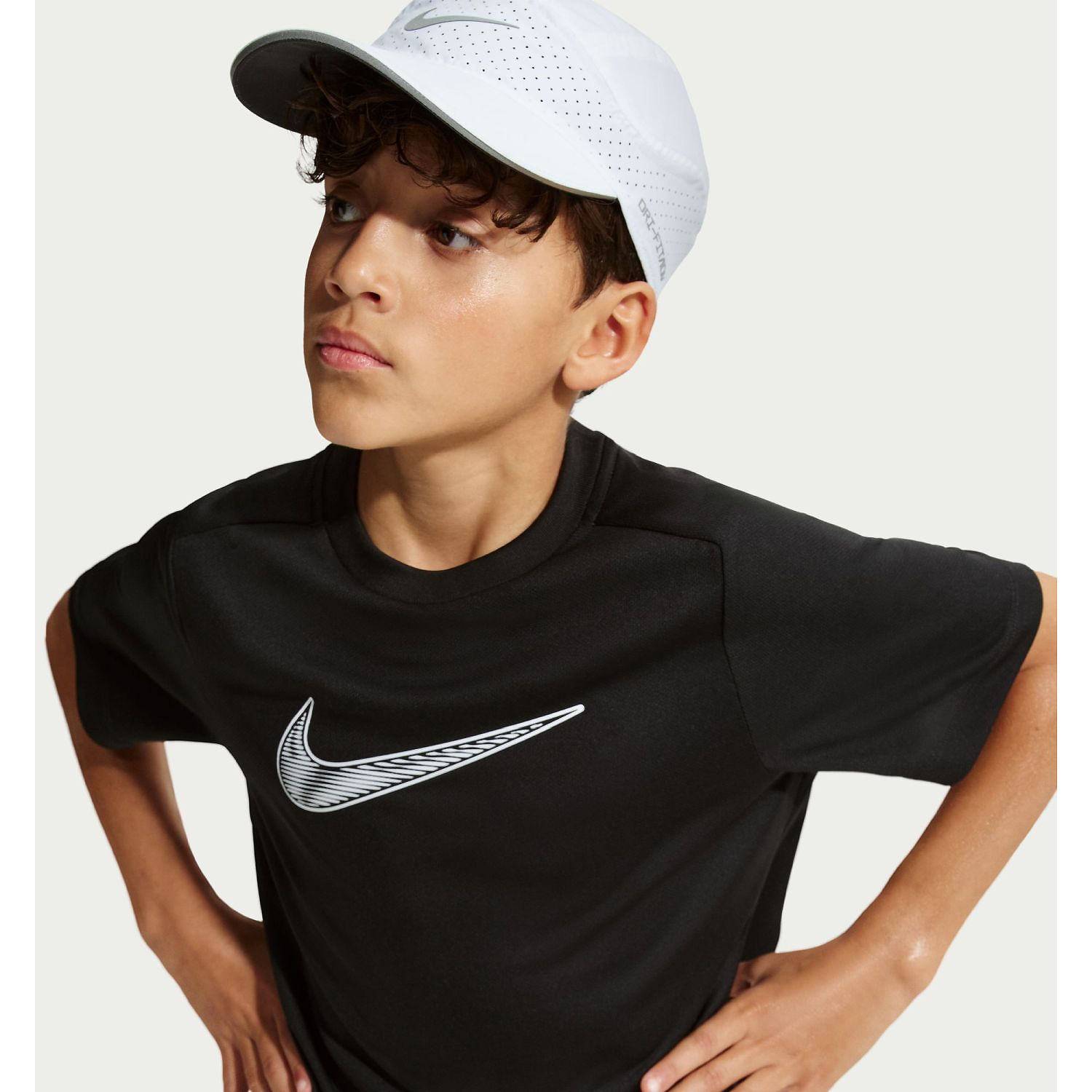 Kinder Nike Schwarz B NK DF MULTI SS TOP HBR 010 XS Shirt